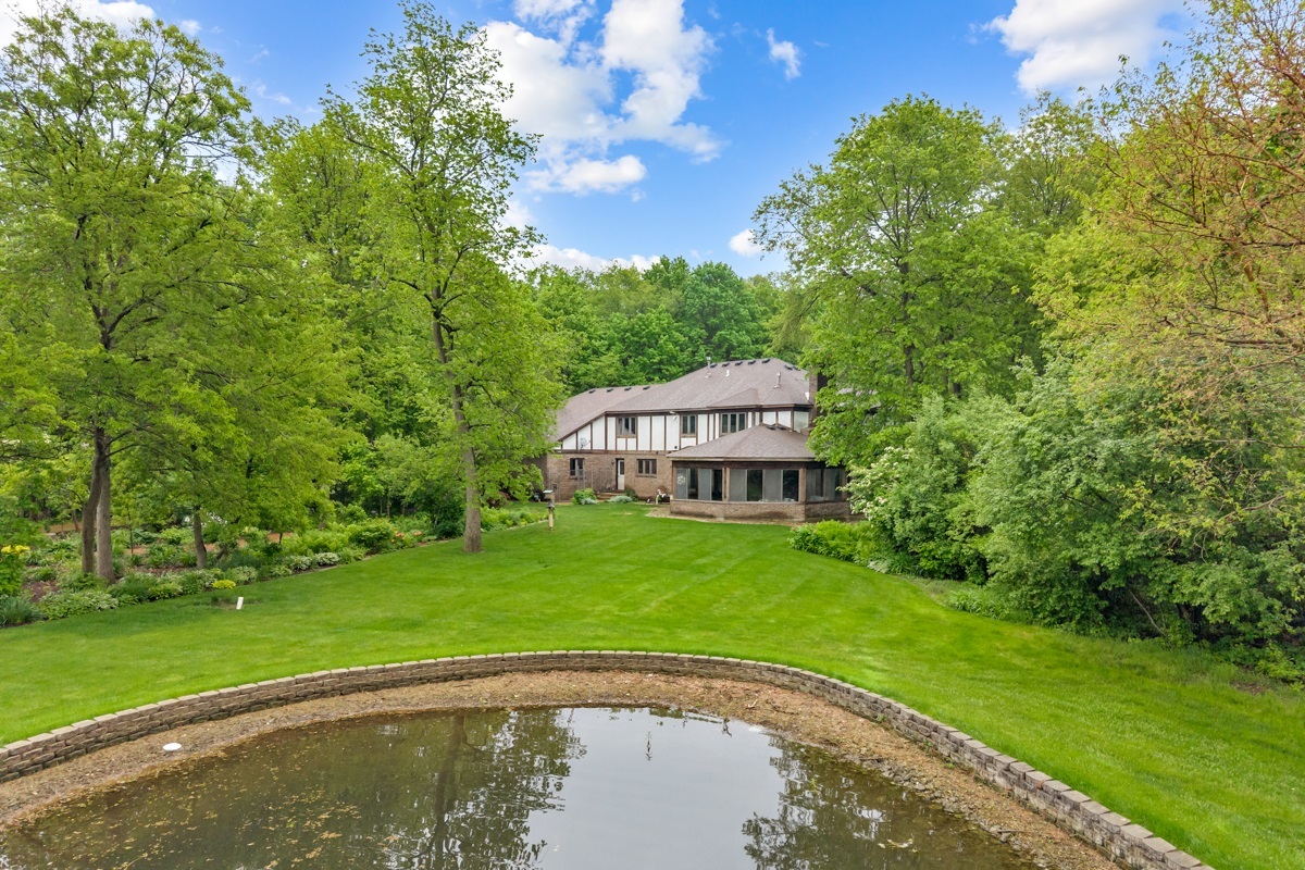 8N258 Brierwood Road Elgin, IL 60124 - Photo 39 of 43