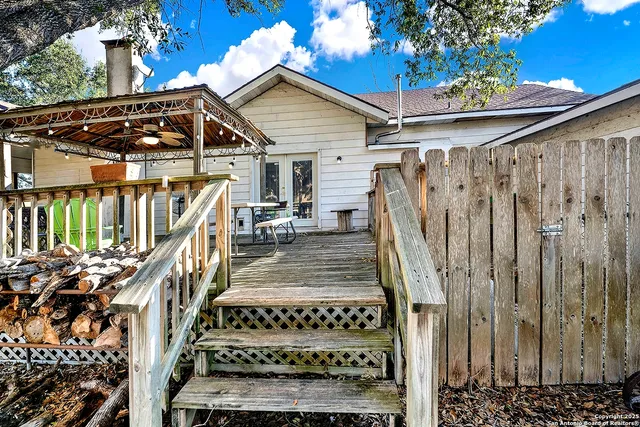 $180,000 | 612 East Guadalupe Street, Runge, TX 78151