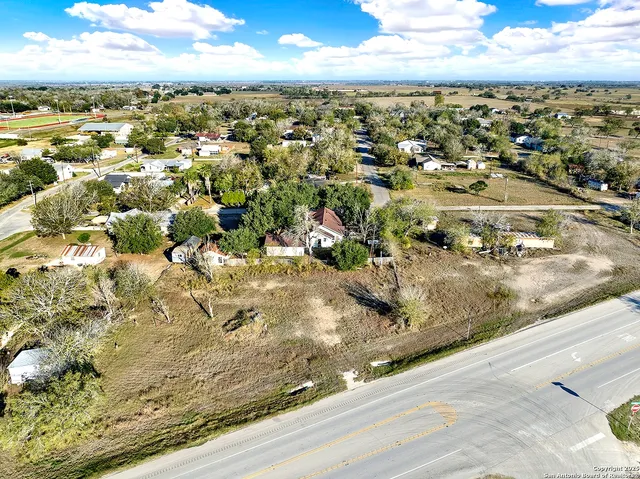 $180,000 | 612 East Guadalupe Street, Runge, TX 78151