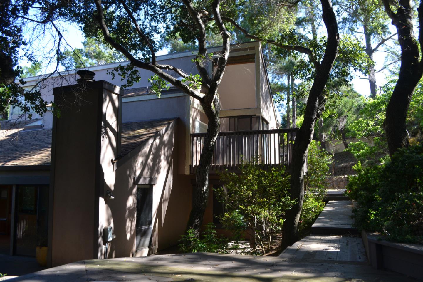 85 Bates Road Hillsborough, CA 94010 - Photo 13 of 30 Gallery Image 13