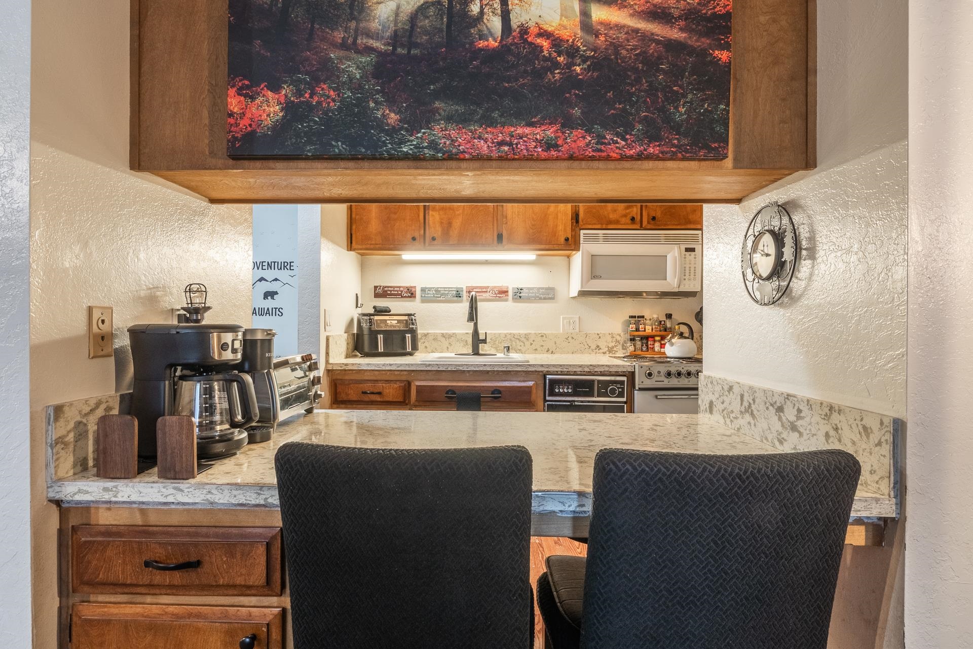 2289 Sierra Nevada Road, Unit G3 Mammoth Lakes, CA 93546 - Photo 9 of 32 Gallery Image 9