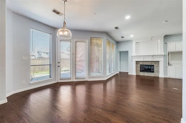 $799,999 | 10230 Burnt Mill Lane, Frisco, TX 75035