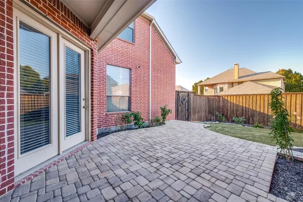 $799,999 | 10230 Burnt Mill Lane, Frisco, TX 75035