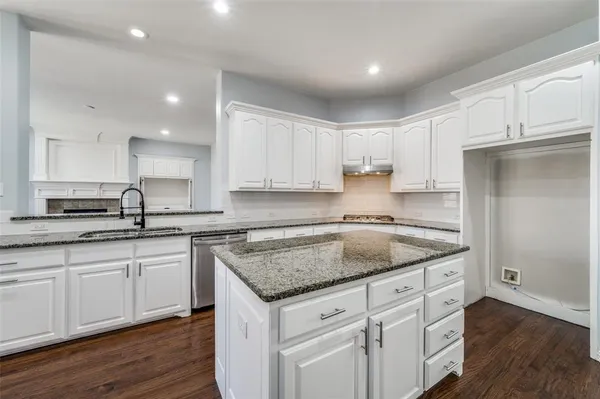 $799,999 | 10230 Burnt Mill Lane, Frisco, TX 75035