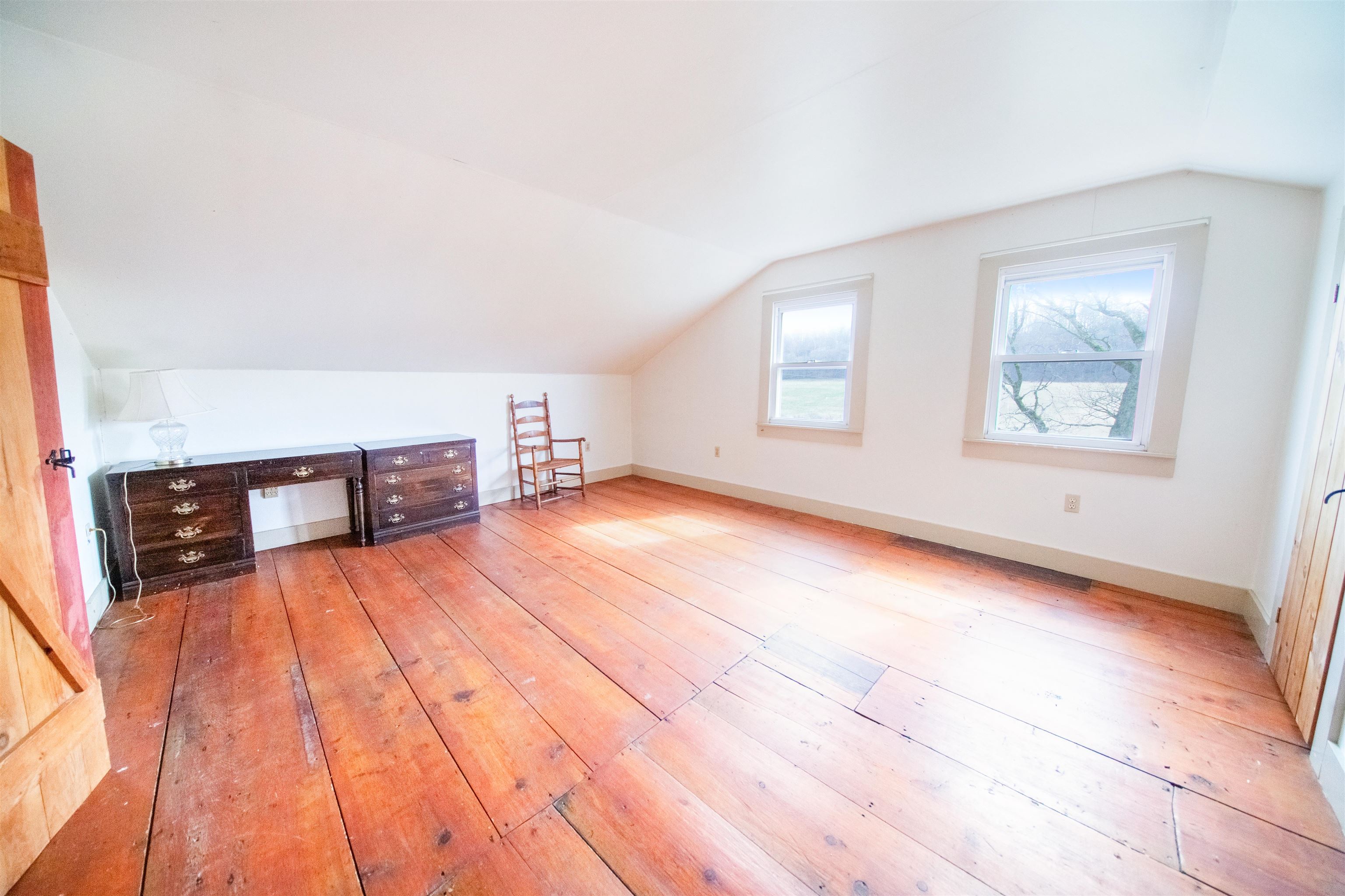 557 Pleasant Valley Road Benson, VT 05760 - Photo 13 of 46