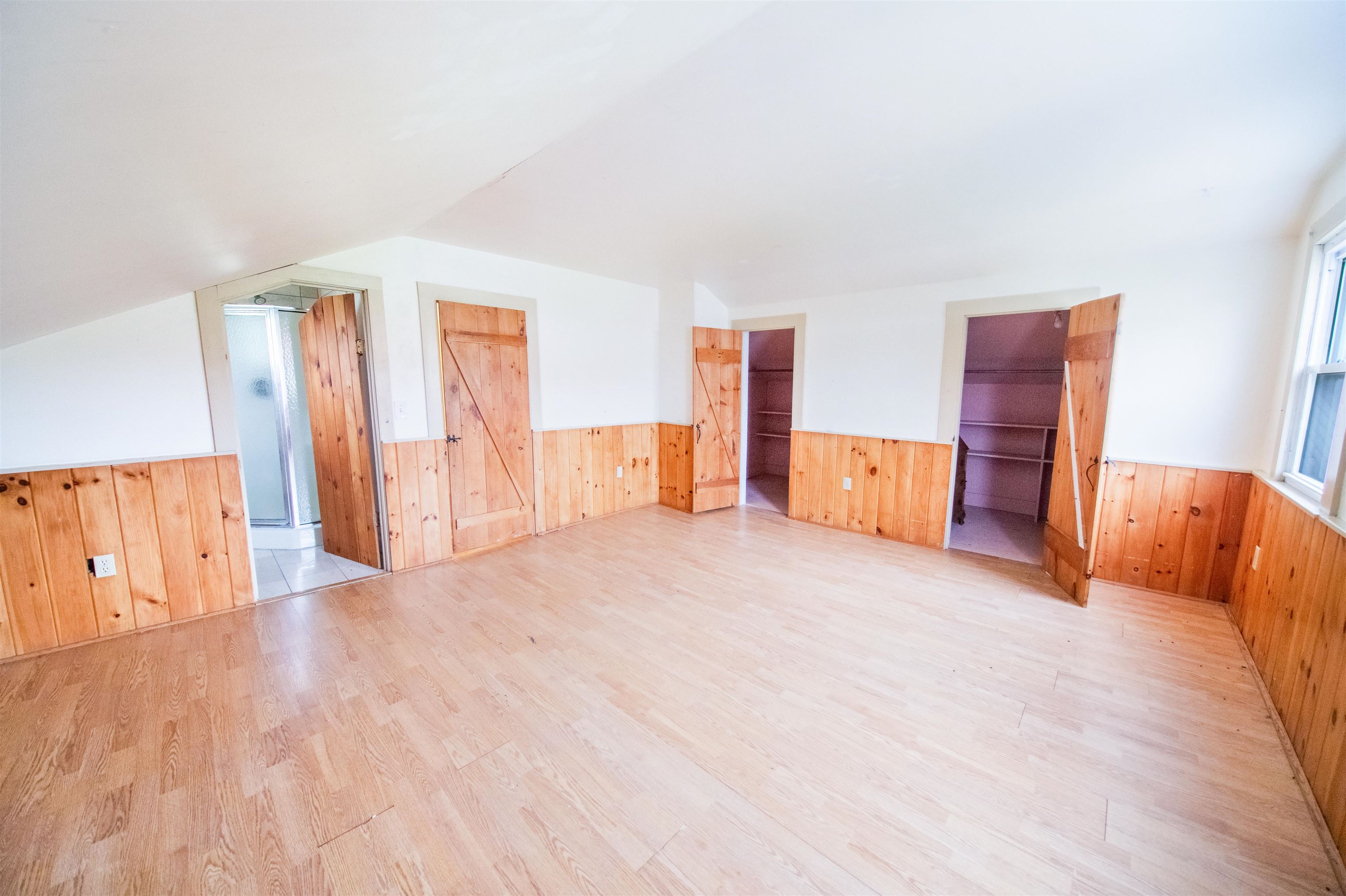 557 Pleasant Valley Road Benson, VT 05760 - Photo 10 of 46