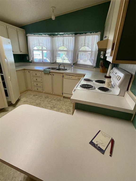2804 Wekiva Road Tavares, FL 32778 - Photo 14 of 39
