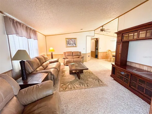 $179,900 | 2804 Wekiva Road, Tavares, FL 32778
