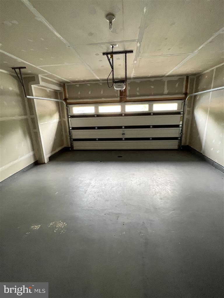 9908 Buchanan Loop Manassas, VA 20110 - Photo 2 of 11