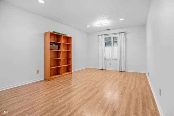 $219,999 | 7609 Farm View Circle East, Indianapolis, IN 46256