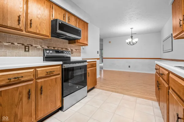 $219,999 | 7609 Farm View Circle East, Indianapolis, IN 46256