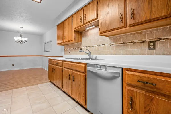 $219,999 | 7609 Farm View Circle East, Indianapolis, IN 46256