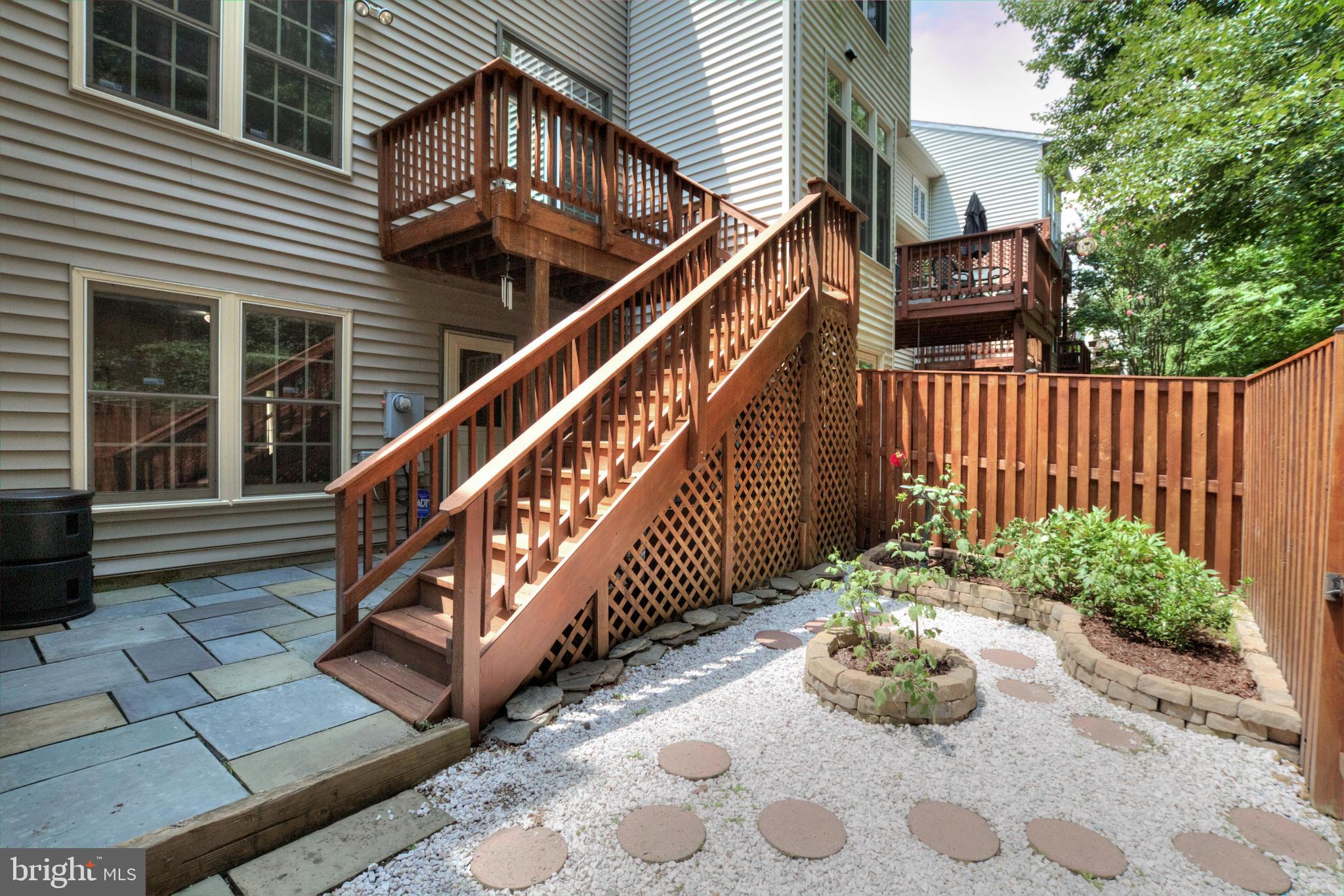 6331 Simmer Circle Springfield, VA 22150 - Photo 3 of 41 Loads of outdoor room backing to trees