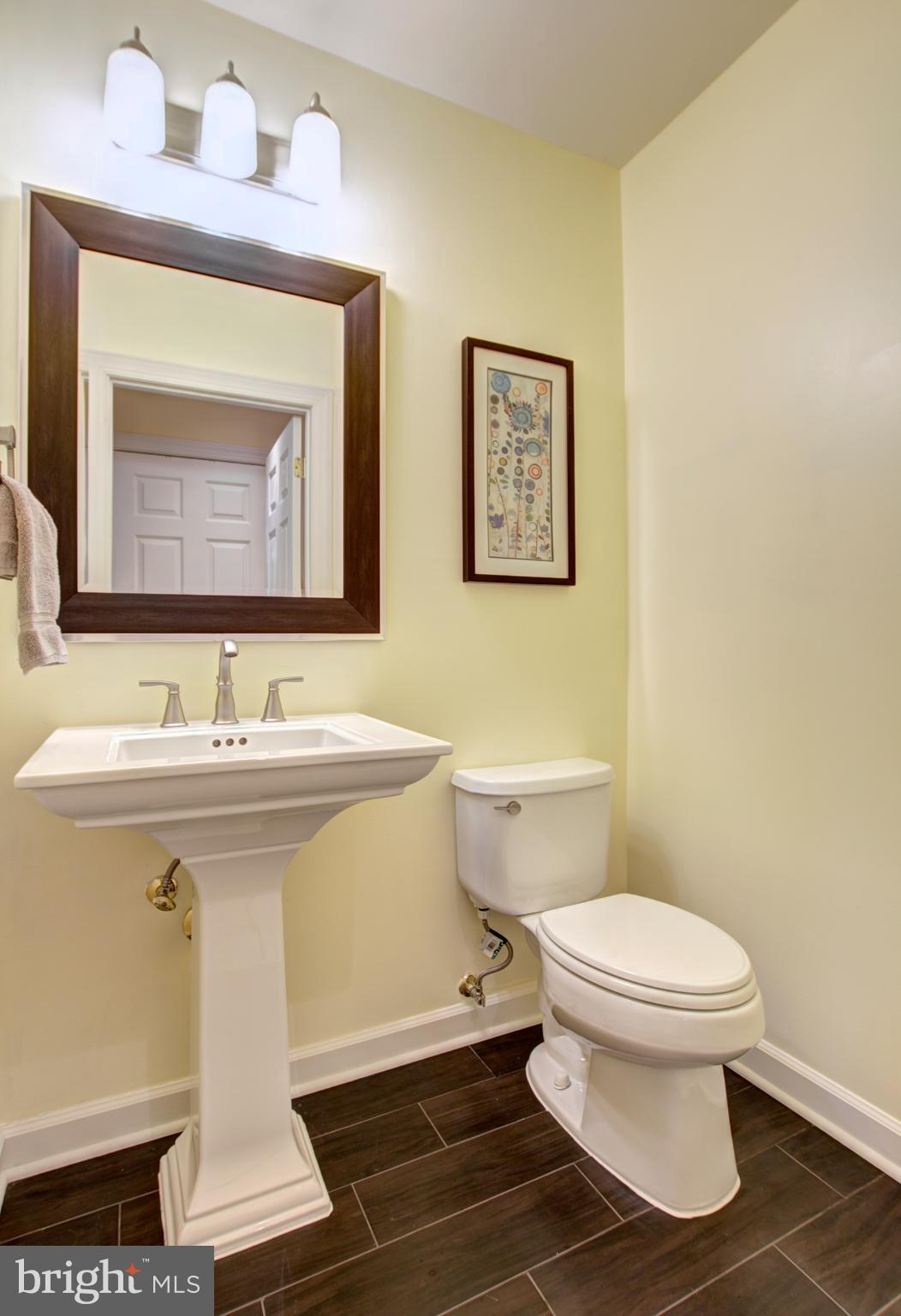 6331 Simmer Circle Springfield, VA 22150 - Photo 10 of 41 Gallery Image 10