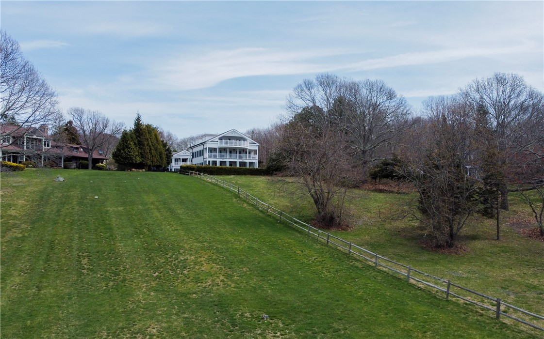 1235 North Main Road Jamestown, RI 02835 - Photo 37 of 40