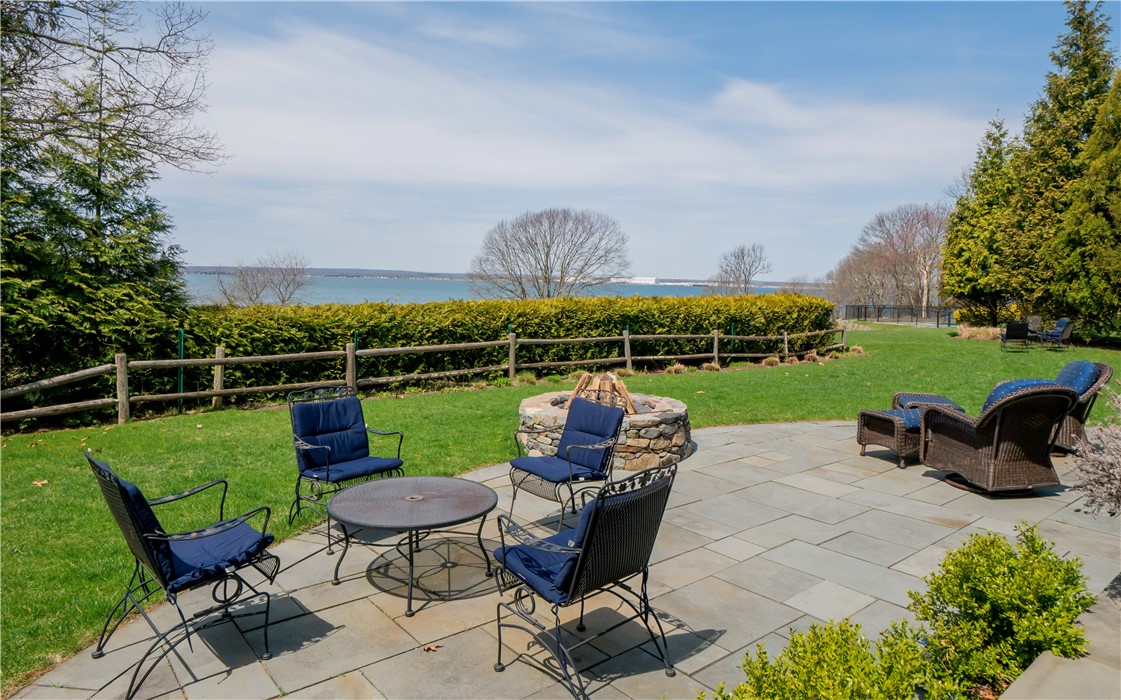 1235 North Main Road Jamestown, RI 02835 - Photo 38 of 40