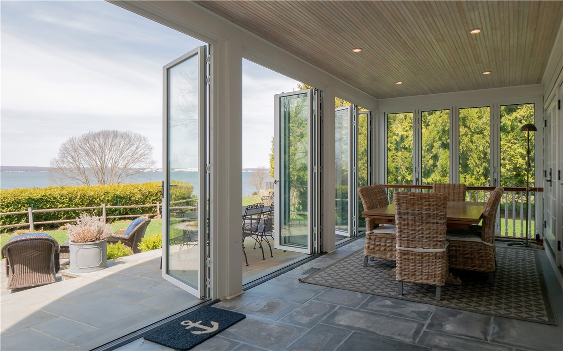 1235 North Main Road Jamestown, RI 02835 - Photo 5 of 40