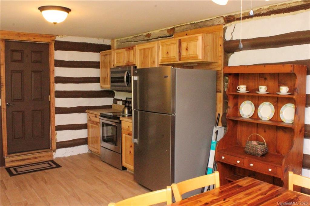 4667 East Fork Road Marshall, NC 28753 - Photo 2 of 19 Gallery Image 2