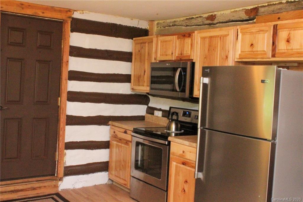 4667 East Fork Road Marshall, NC 28753 - Photo 3 of 19 Gallery Image 3