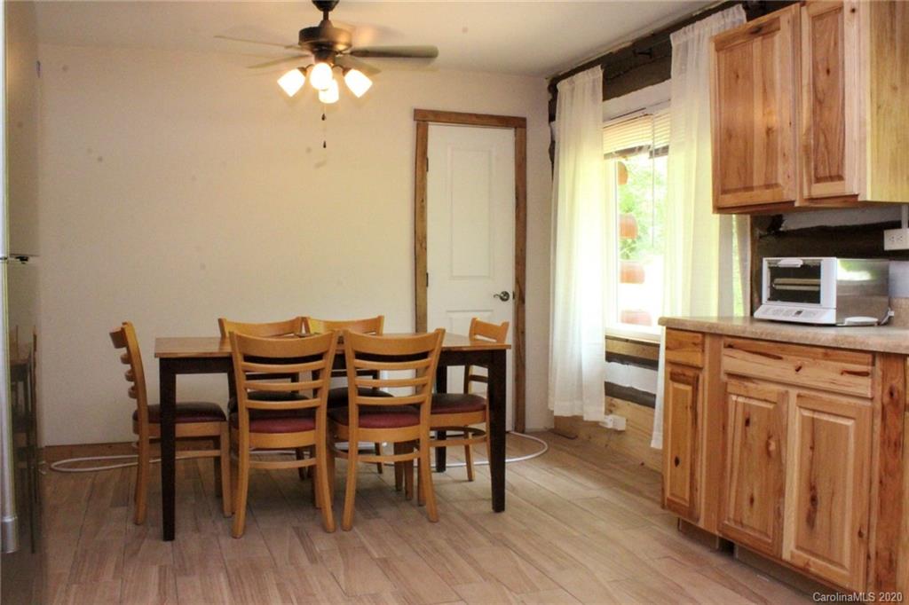 4667 East Fork Road Marshall, NC 28753 - Photo 7 of 19 Gallery Image 7