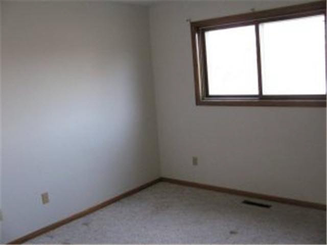 811 34 Court Rochester, MN 55901 - Photo 6 of 12