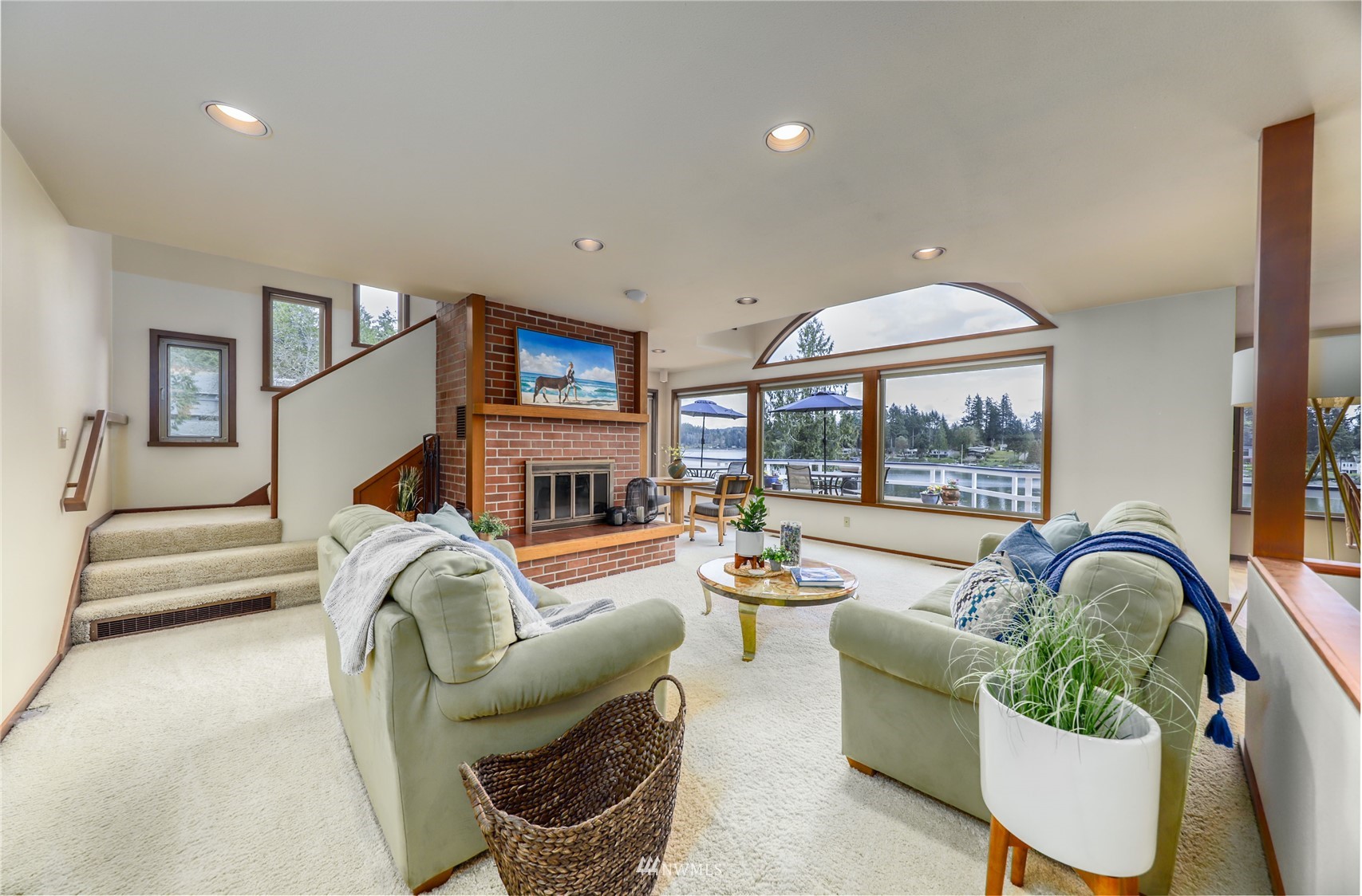15790 Virginia Loop Road Northeast Poulsbo, WA 98370 - Photo 16 of 40 Gallery Image 16
