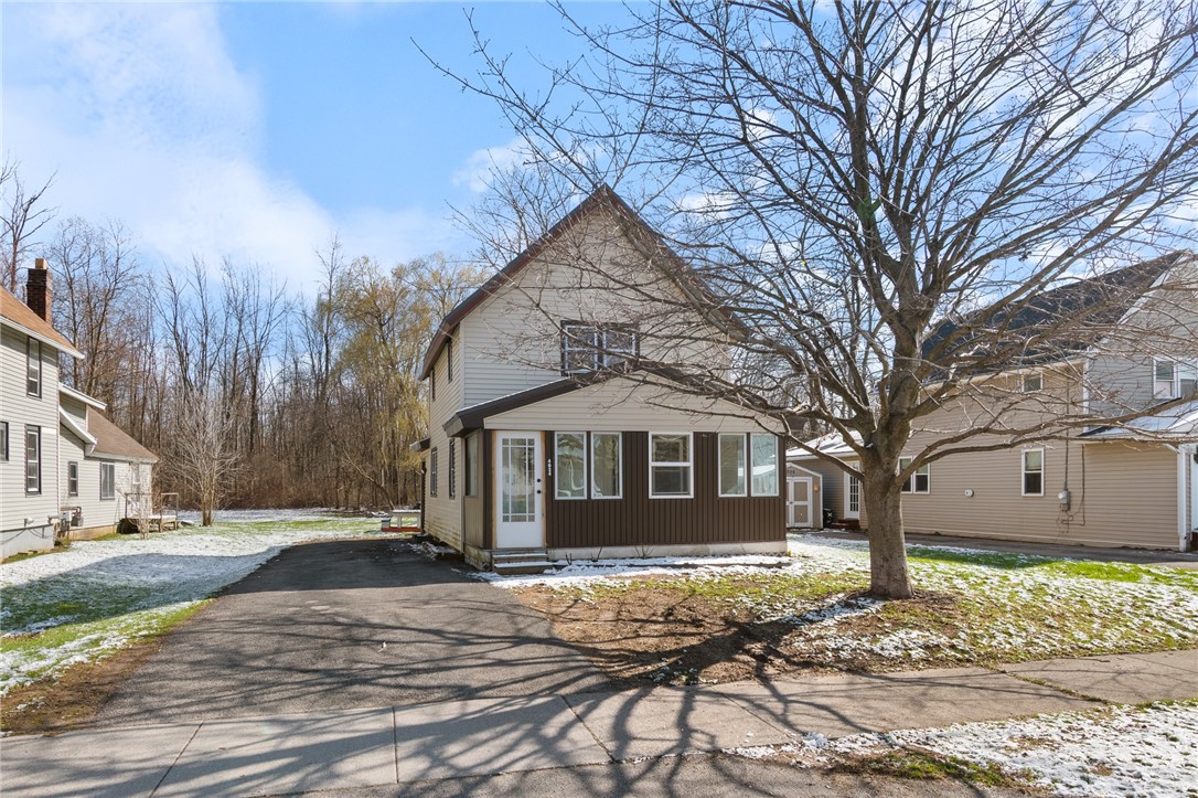 4024 Ridgeway Ave - close to all that Williamson h