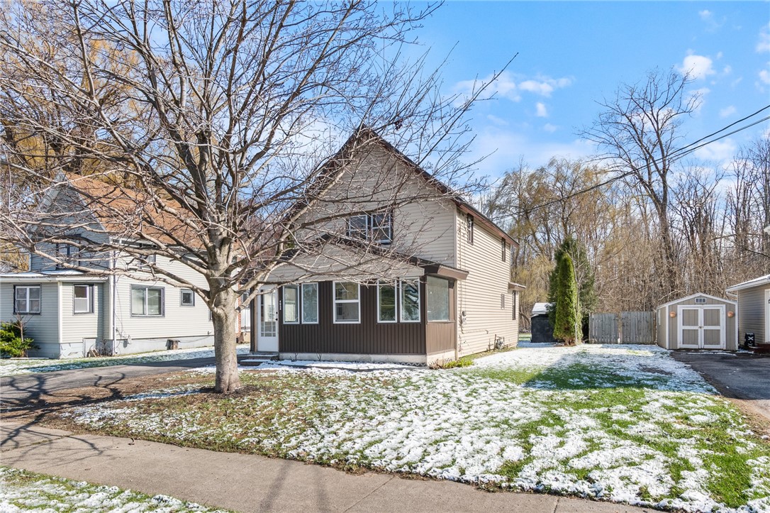 4024 Ridgeway Street Williamson, NY 14589 - Photo 3 of 28 AFFORDABLE LIVING in Williamson NY