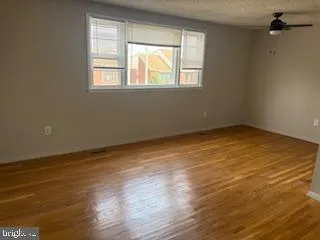 $1,500 | 2018 Welsh Road, Philadelphia, PA 19115