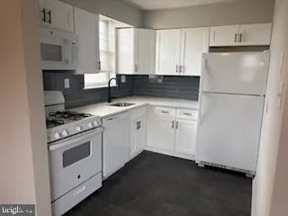 $1,500 | 2018 Welsh Road, Philadelphia, PA 19115