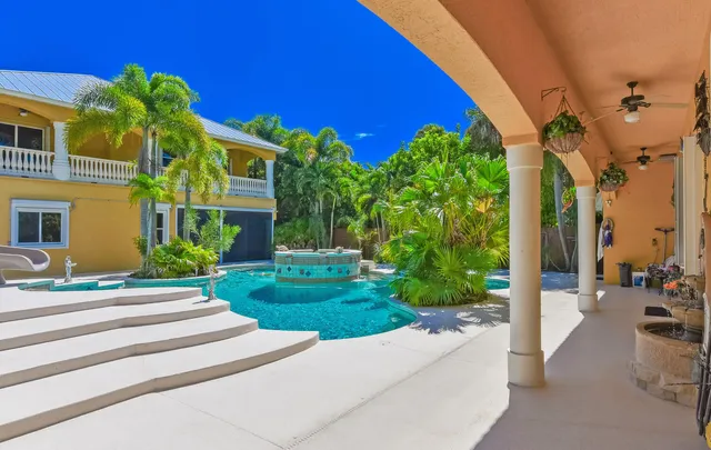 $5,200,000 | 8073 South Indian River Drive, Fort Pierce, FL 34982