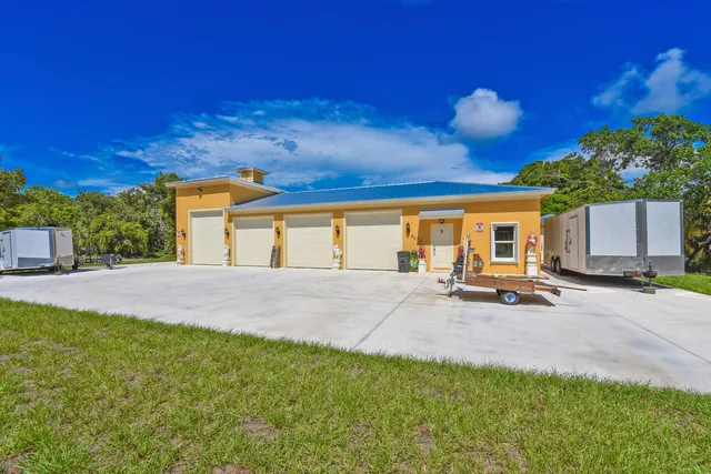 $5,200,000 | 8073 South Indian River Drive, Fort Pierce, FL 34982