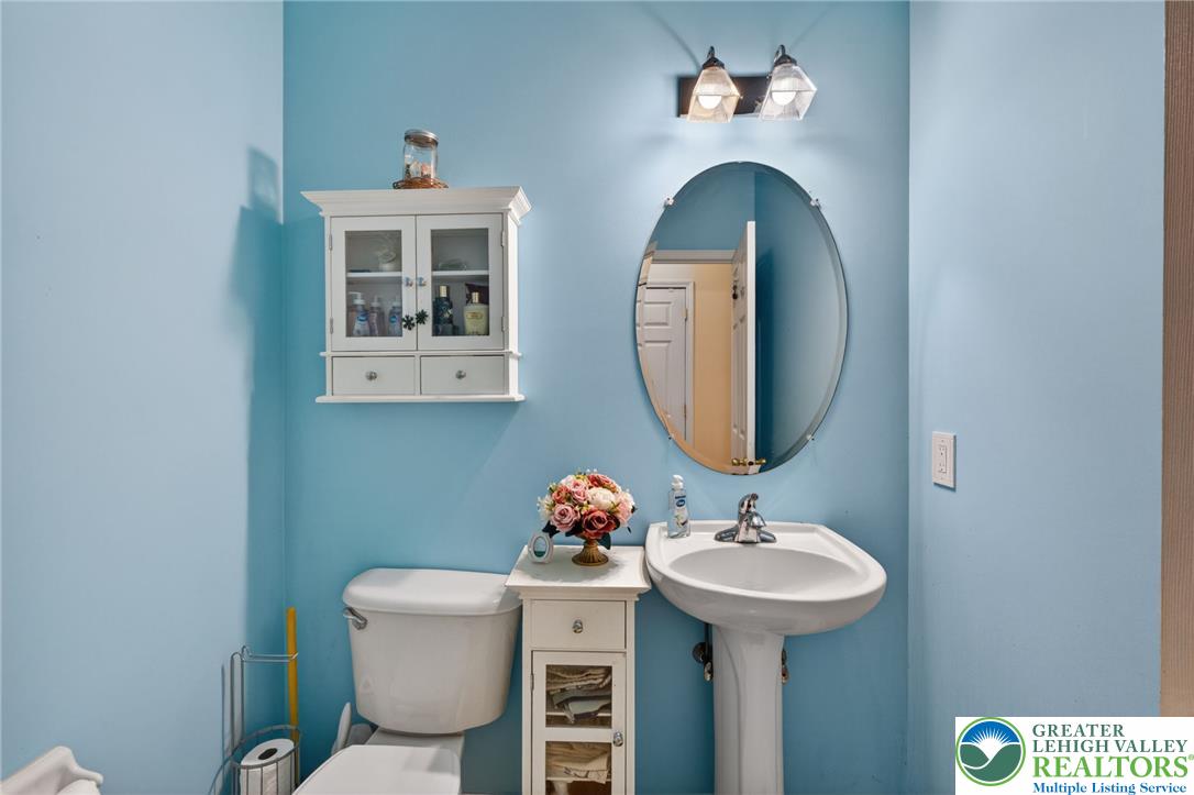 5016 Allen Drive Bethlehem, PA 18017 - Photo 25 of 43