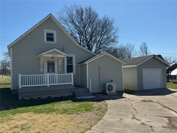 $159,900 | 402 East Eickhoff Street, Cole Camp, MO 65325
