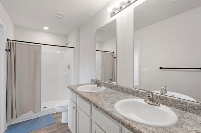 $2,150 | 4366 Winged Elm Court, Pace, FL 32571