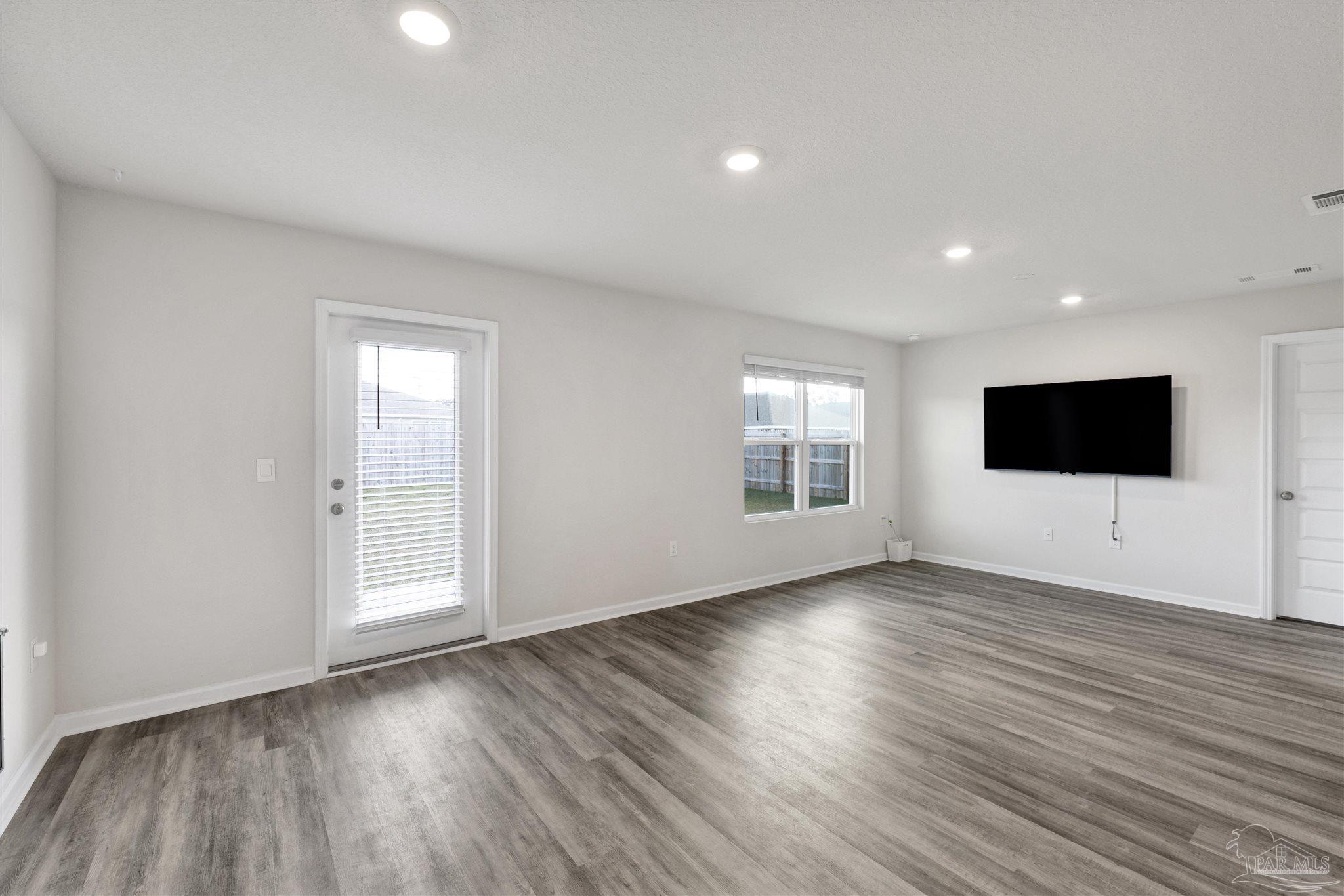 4366 Winged Elm Court Pace, FL 32571 - Photo 8 of 25