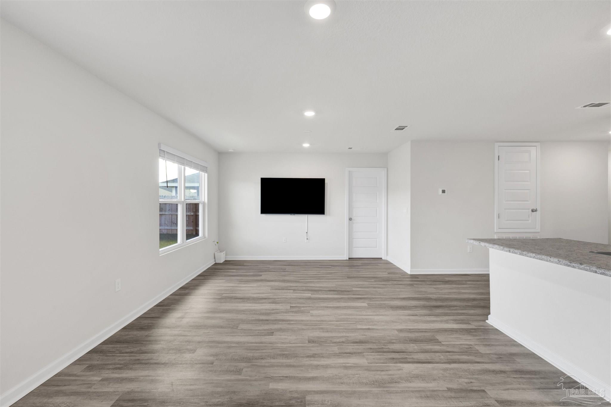 4366 Winged Elm Court Pace, FL 32571 - Photo 9 of 25