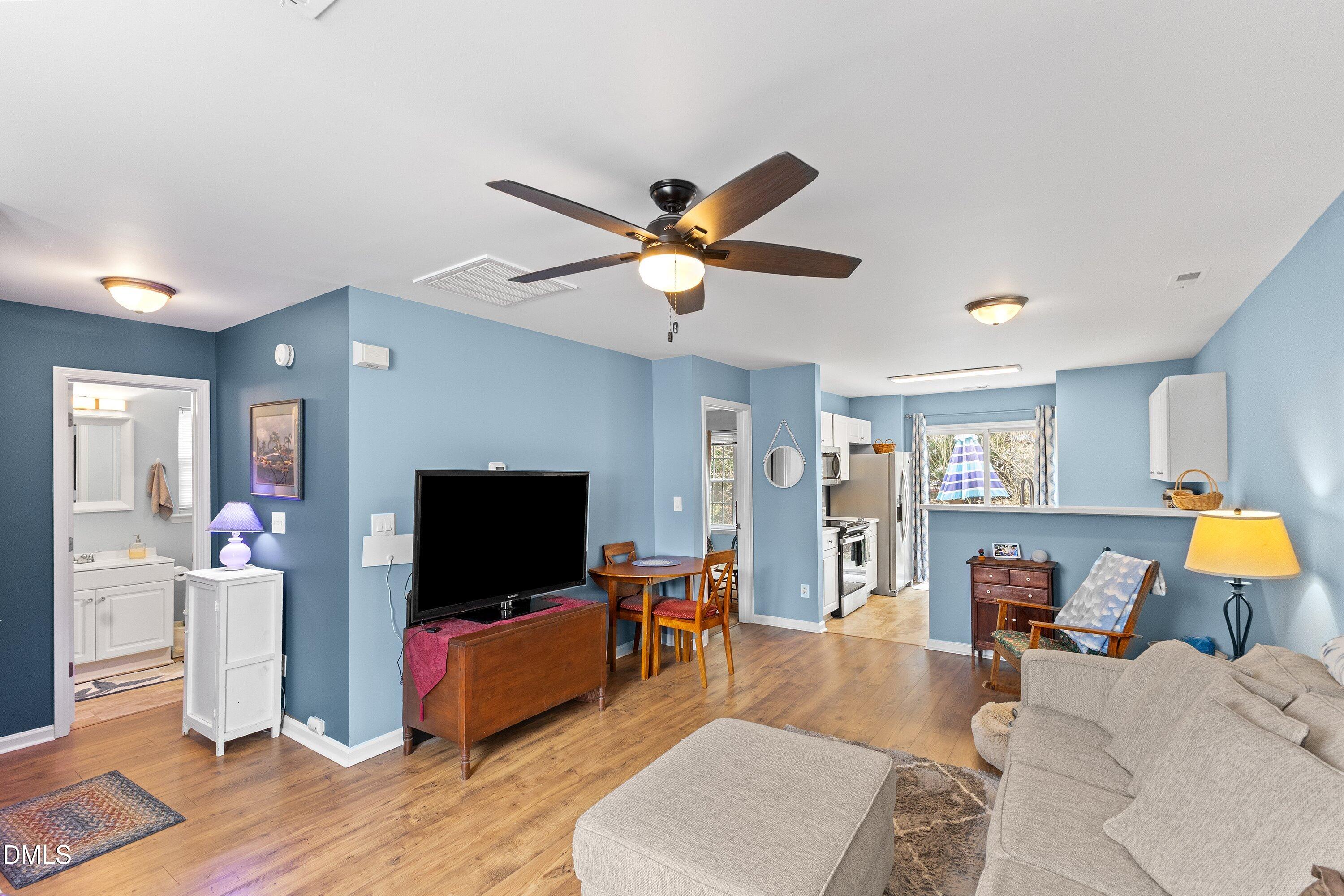 2331 Whistling Straits Way Raleigh, NC 27604 - Photo 8 of 26 11-2331 Whistling Straits Way_6388