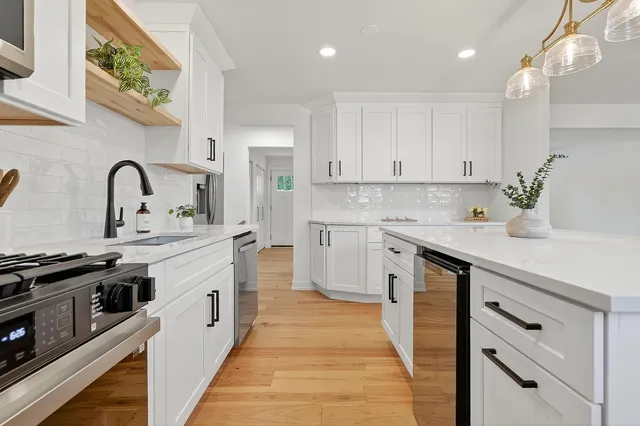 $699,900 | 1237 North Ridge Avenue, Arlington Heights, IL 60004