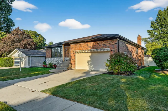 $699,900 | 1237 North Ridge Avenue, Arlington Heights, IL 60004