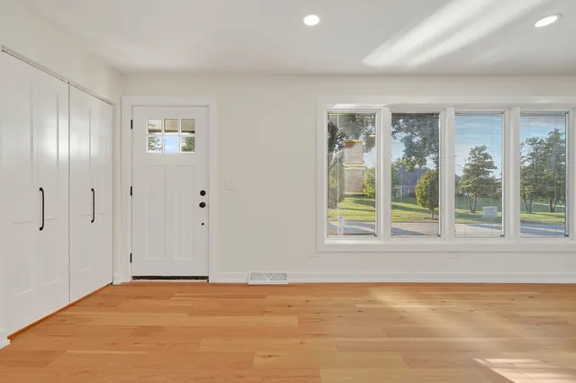 $699,900 | 1237 North Ridge Avenue, Arlington Heights, IL 60004