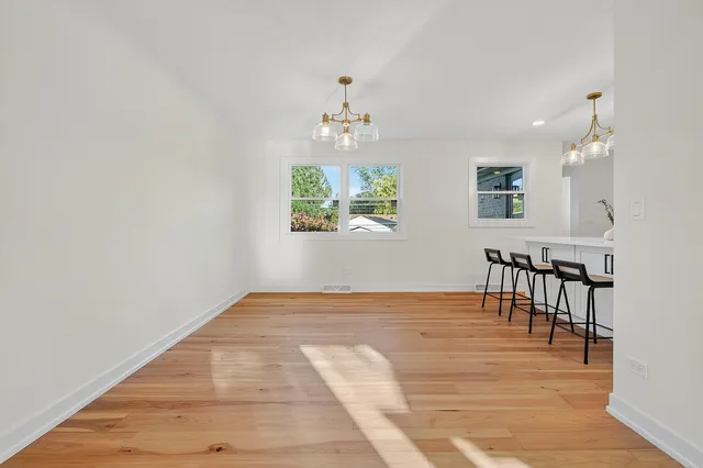 $699,900 | 1237 North Ridge Avenue, Arlington Heights, IL 60004