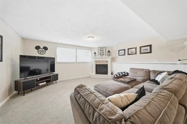 $364,900 | 207 Cricketwood Court, Cranberry Township, PA 16066