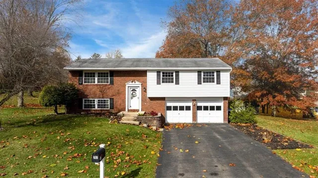 $364,900 | 207 Cricketwood Court, Cranberry Township, PA 16066