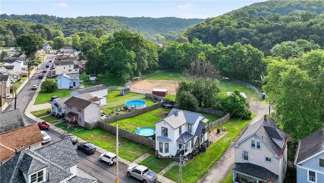 $167,500 | 821 Grove Avenue, New Brighton, PA 15066