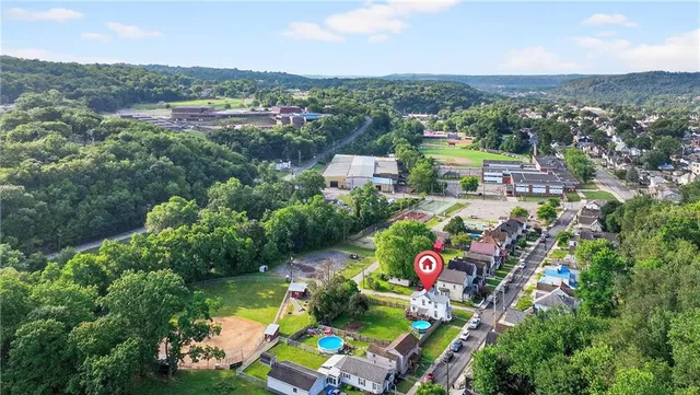 $167,500 | 821 Grove Avenue, New Brighton, PA 15066