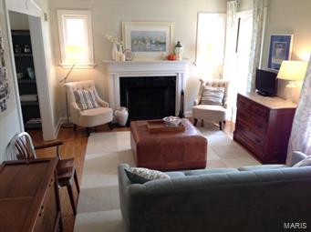 937 Hawbrook Road Glendale, MO 63122 - Photo 2 of 10 Gallery Image 2