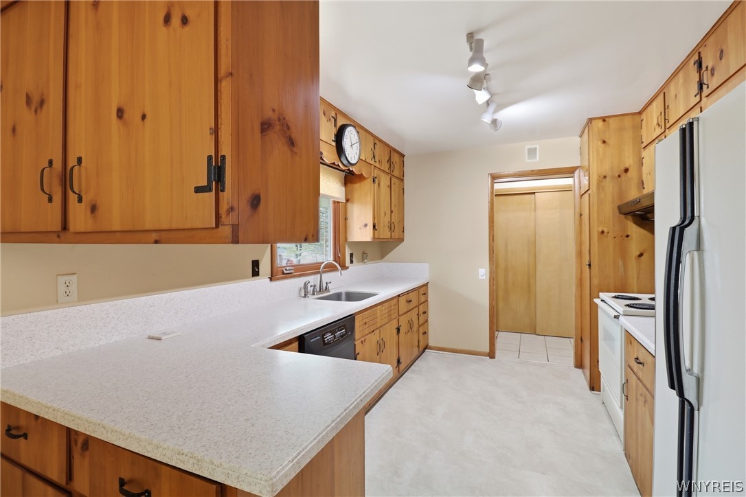 316 Comstock Road Ithaca Town, NY 14850 - Photo 8 of 27