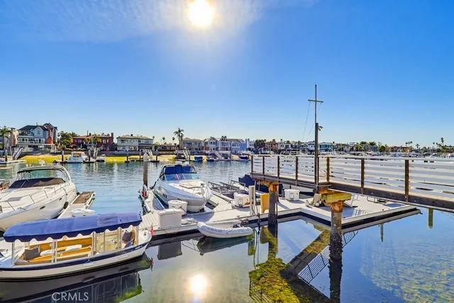 $749,900 | 383 Bay Shore Avenue, Unit 307, Long Beach, CA 90803