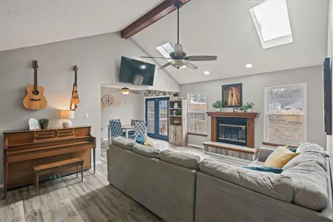 $395,000 | 310 Southeast Shamrock Lane, Blue Springs, MO 64014